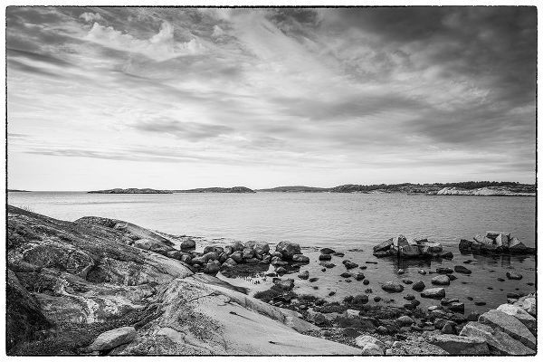 Bibikow, Walter 아티스트의 Sweden-Bohuslan-Salto Island-rocky cove seascape작품입니다.
